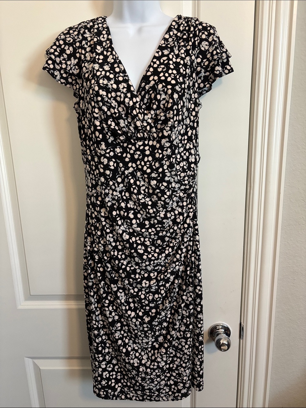 Ralph Lauren Black and Cream Floral Faux-Wrap Women’s Dress size 10
